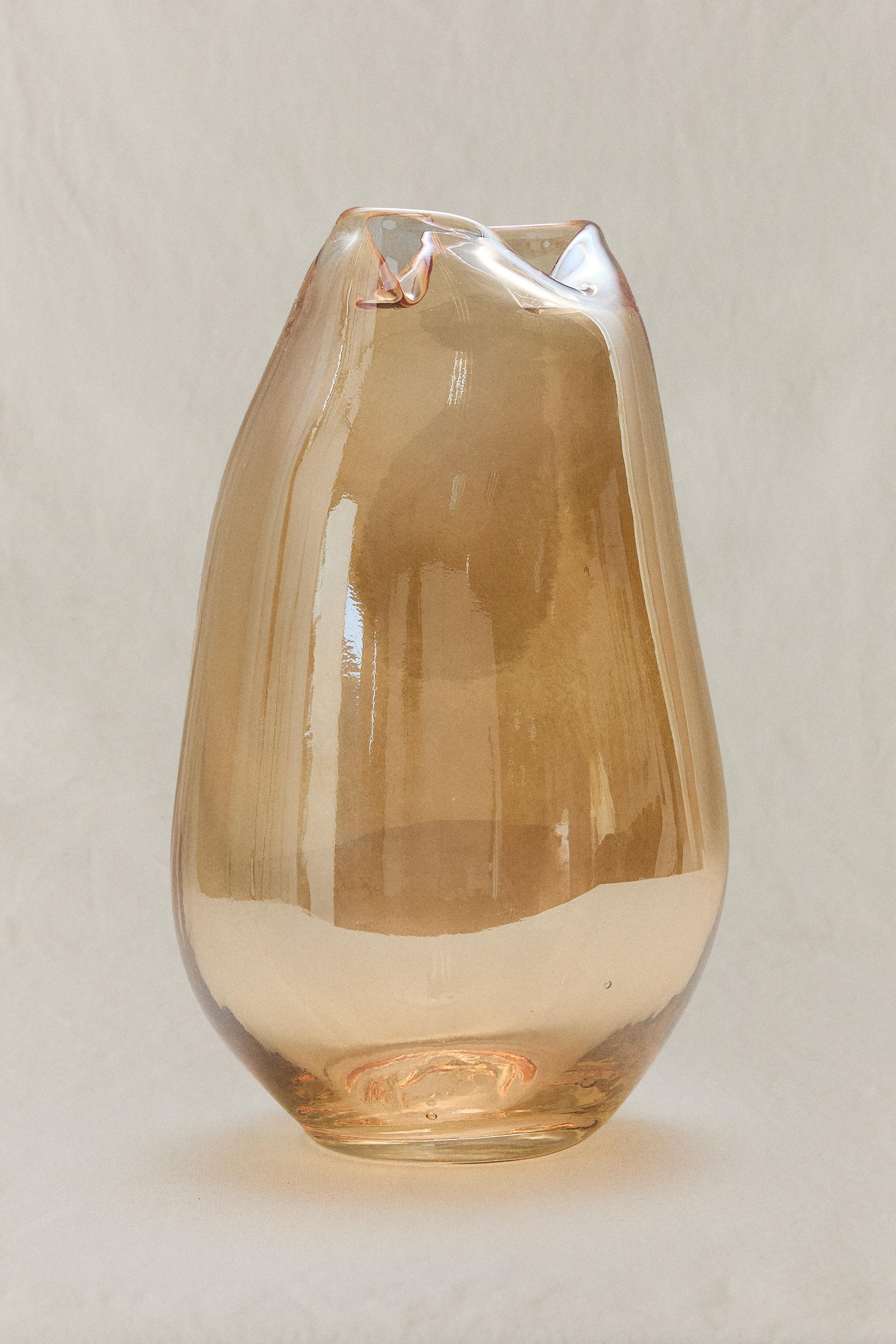 VASE DÉCORATIF OVALE EN VERRE